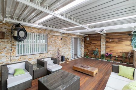 Casa de condomínio à venda com 160m², 3 quartos e 2 vagasÁrea Externa