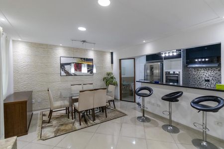 Casa de condomínio à venda com 160m², 3 quartos e 2 vagasSala/Cozinha