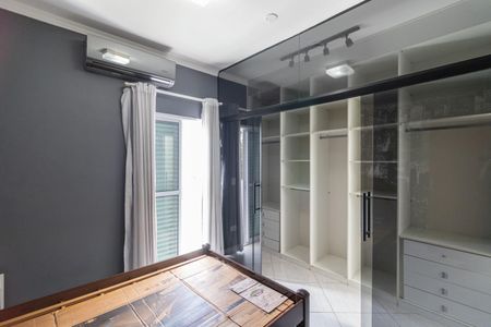 Casa de condomínio à venda com 160m², 3 quartos e 2 vagasSuíte
