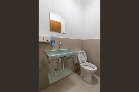 Casa de condomínio à venda com 160m², 3 quartos e 2 vagasLavabo