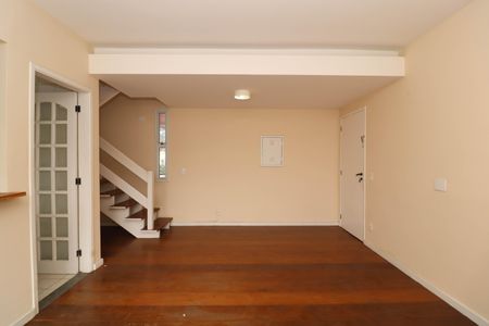 Apartamento para alugar com 75m², 2 quartos e 2 vagas Apartamento para alugar com 75m², 2 quartos e 2 vagasSala