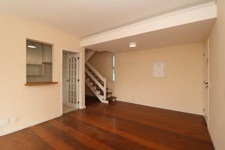 Apartamento para alugar com 75m², 2 quartos e 2 vagas Apartamento para alugar com 75m², 2 quartos e 2 vagasSala