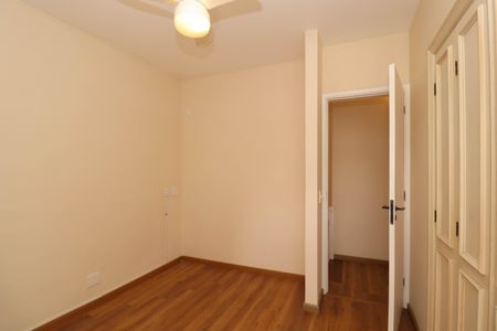 Apartamento para alugar com 75m², 2 quartos e 2 vagas Apartamento para alugar com 75m², 2 quartos e 2 vagasQuarto