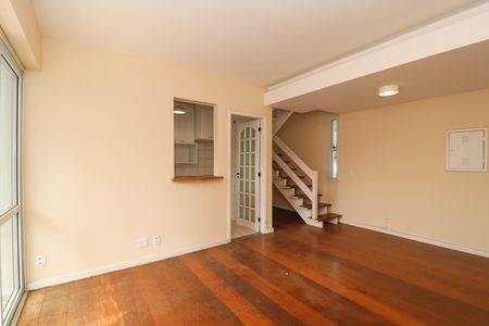 Apartamento para alugar com 75m², 2 quartos e 2 vagas Apartamento para alugar com 75m², 2 quartos e 2 vagasSala