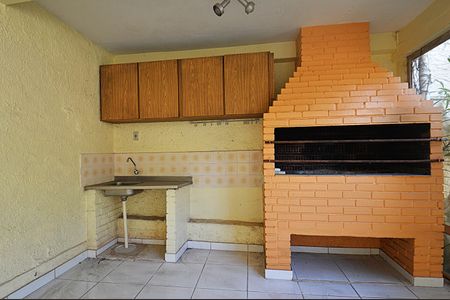 Casa para alugar com 239m², 4 quartos e 2 vagasÁrea comum - Salão de festas