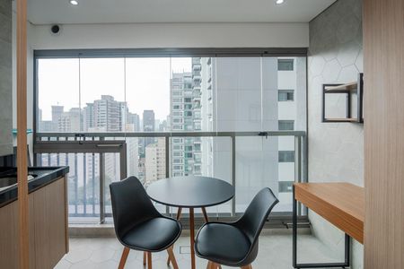 Varanda de kitnet/studio à venda com 1 quarto, 26m² em Santo Amaro, São Paulo