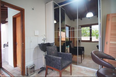 Casa à venda com 144m², 3 quartos e 2 vagasQuarto de Serviço