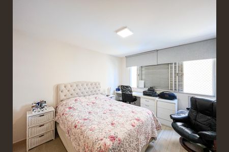 Quarto 1 de apartamento à venda com 3 quartos, 153m² em Perdizes, São Paulo