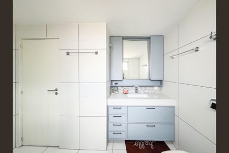 Apartamento à venda com 153m², 3 quartos e 1 vagaBanheiro da Suíte