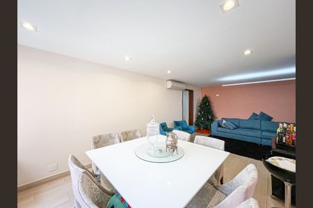 Apartamento à venda com 153m², 3 quartos e 1 vagaSala de Jantar