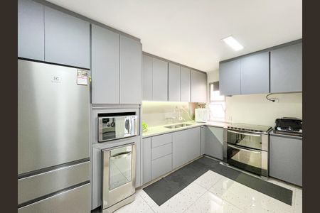 Apartamento à venda com 153m², 3 quartos e 1 vagaCozinha