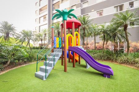Apartamento à venda com 49m², 2 quartos e 1 vaga Apartamento à venda com 49m², 2 quartos e 1 vagaÁrea comum - Playground