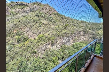 Apartamento para alugar com 97m², 2 quartos e 1 vaga Apartamento para alugar com 97m², 2 quartos e 1 vagaSala varanda vista