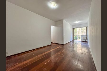 Apartamento para alugar com 97m², 2 quartos e 1 vaga Apartamento para alugar com 97m², 2 quartos e 1 vagaSala