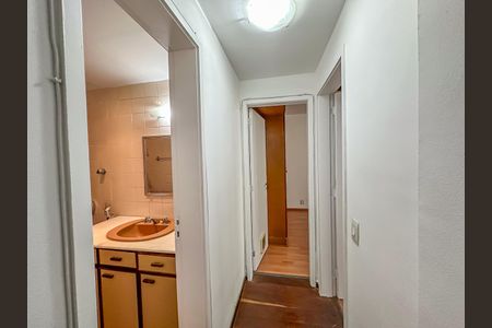 Apartamento para alugar com 97m², 2 quartos e 1 vaga Apartamento para alugar com 97m², 2 quartos e 1 vagaCorredor