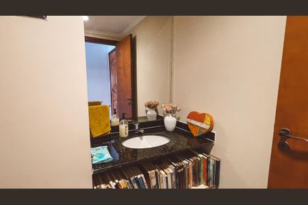 Apartamento à venda com 119m², 4 quartos e 2 vagasLavabo