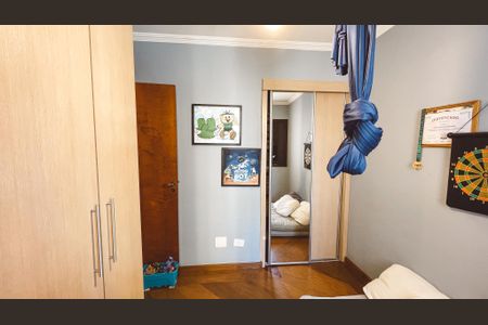 Apartamento à venda com 119m², 4 quartos e 2 vagasQuarto 2