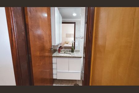 Apartamento à venda com 119m², 4 quartos e 2 vagasBanheiro da Suíte