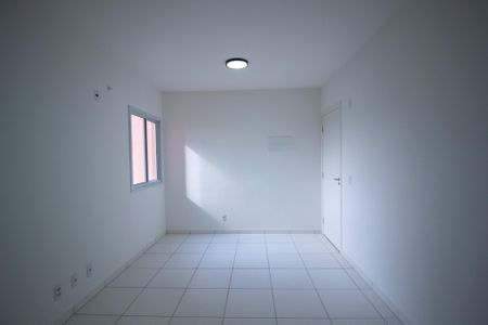 Sala de apartamento para alugar com 2 quartos, 42m² em Jardim Ipê, Sorocaba