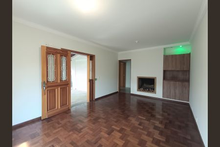 Casa para alugar com 8 quartos, 375m² em Vila Clementino, São Paulo