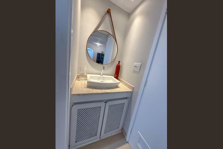 Apartamento à venda com 65m², 2 quartos e 1 vaga Apartamento à venda com 65m², 2 quartos e 1 vagaBanheiro 2