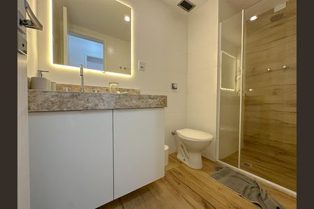 Apartamento à venda com 65m², 2 quartos e 1 vaga Apartamento à venda com 65m², 2 quartos e 1 vagaBanheiro 1