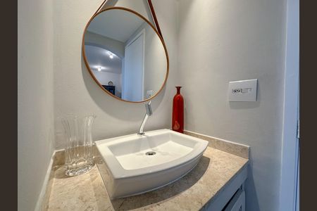 Apartamento à venda com 65m², 2 quartos e 1 vaga Apartamento à venda com 65m², 2 quartos e 1 vagaBanheiro 2