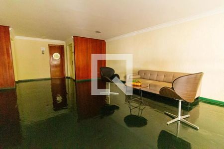 Apartamento à venda com 65m², 2 quartos e 1 vaga Apartamento à venda com 65m², 2 quartos e 1 vagaHall