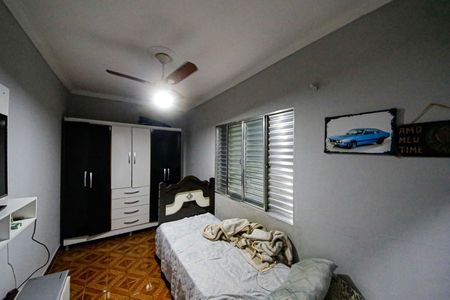 Casa à venda com 4 quartos, 250m² em Jardim Porteira Grande, São Paulo
