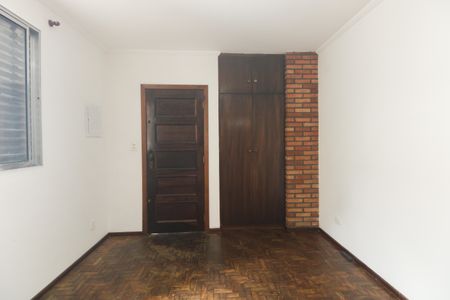 Casa à venda com 167m², 4 quartos e 2 vagas Casa à venda com 167m², 4 quartos e 2 vagasSuíte - Externa