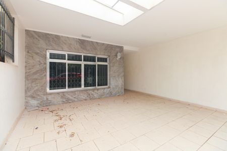 Casa à venda com 167m², 4 quartos e 2 vagas Casa à venda com 167m², 4 quartos e 2 vagasGaragem