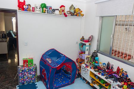 Casa à venda com 250m², 3 quartos e 2 vagasSala 2