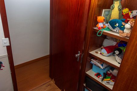 Casa à venda com 250m², 3 quartos e 2 vagasQuarto 1