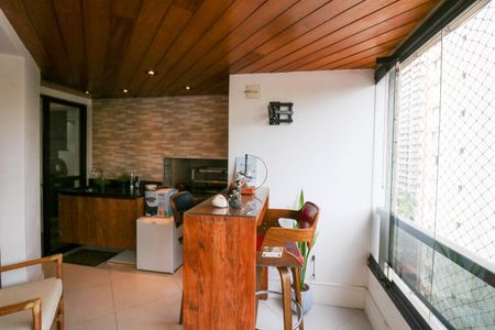 Apartamento à venda com 172m², 3 quartos e 2 vagasSacada