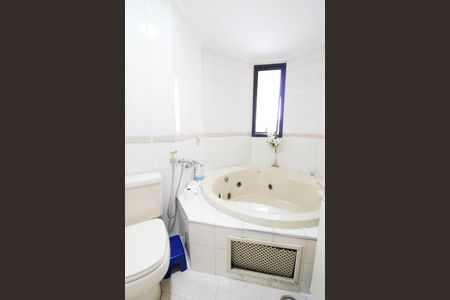 Apartamento à venda com 172m², 3 quartos e 2 vagasBanheiro da Suíte 