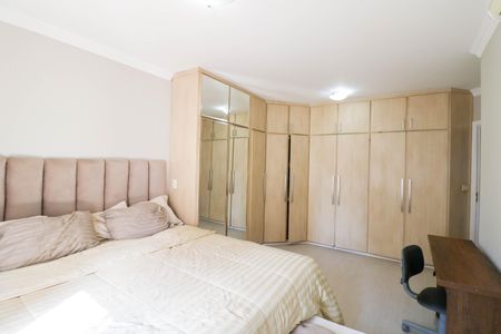 Apartamento à venda com 172m², 3 quartos e 2 vagasSuíte 