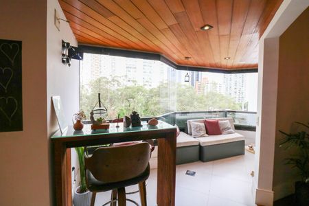 Apartamento à venda com 172m², 3 quartos e 2 vagasSacada