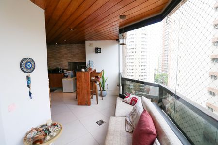 Apartamento à venda com 172m², 3 quartos e 2 vagasSacada