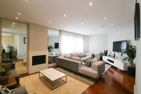 Apartamento à venda com 172m², 3 quartos e 2 vagasSala