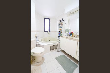 Apartamento à venda com 172m², 3 quartos e 2 vagasBanheiro da Suíte 