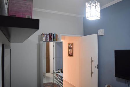 Casa à venda com 252m², 4 quartos e 3 vagas Casa à venda com 252m², 4 quartos e 3 vagasSala de TV