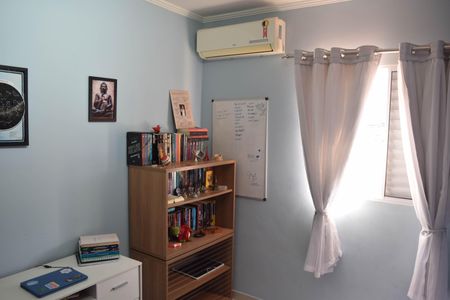 Casa à venda com 252m², 4 quartos e 3 vagas Casa à venda com 252m², 4 quartos e 3 vagasQuarto 3