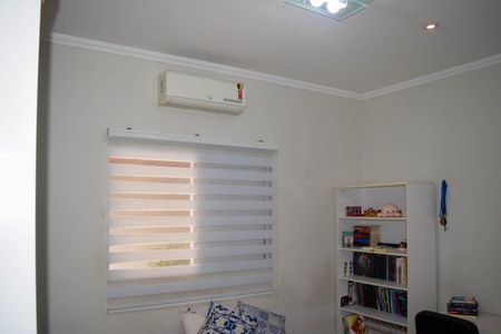 Casa à venda com 252m², 4 quartos e 3 vagas Casa à venda com 252m², 4 quartos e 3 vagasSuíte 3