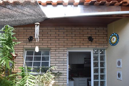 Casa à venda com 252m², 4 quartos e 3 vagas Casa à venda com 252m², 4 quartos e 3 vagasÁrea comum