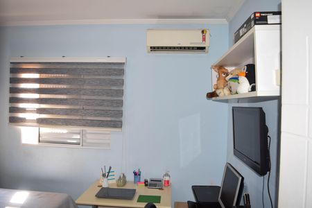 Casa à venda com 252m², 4 quartos e 3 vagas Casa à venda com 252m², 4 quartos e 3 vagasSuíte 2