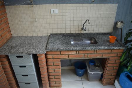 Casa à venda com 252m², 4 quartos e 3 vagas Casa à venda com 252m², 4 quartos e 3 vagasÁrea comum