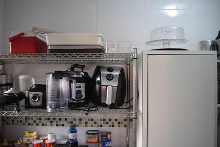 Casa à venda com 252m², 4 quartos e 3 vagas Casa à venda com 252m², 4 quartos e 3 vagasDespensa