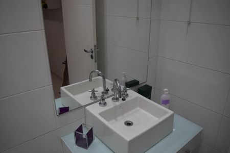 Casa à venda com 252m², 4 quartos e 3 vagas Casa à venda com 252m², 4 quartos e 3 vagasBanheiro da Suíte 3