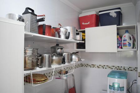 Casa à venda com 252m², 4 quartos e 3 vagas Casa à venda com 252m², 4 quartos e 3 vagasÁrea de Serviço