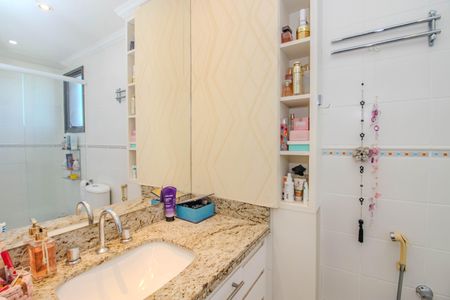 Apartamento à venda com 94m², 3 quartos e 2 vagasBanheiro da Suíte